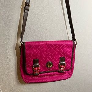 Tommy Hilfiger Crossbody purse 👛